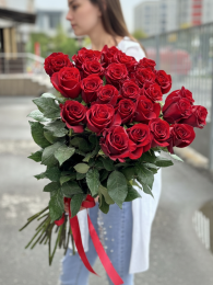Букет из 25 роз 90 см