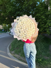 Букет из 101 Белого Пиона