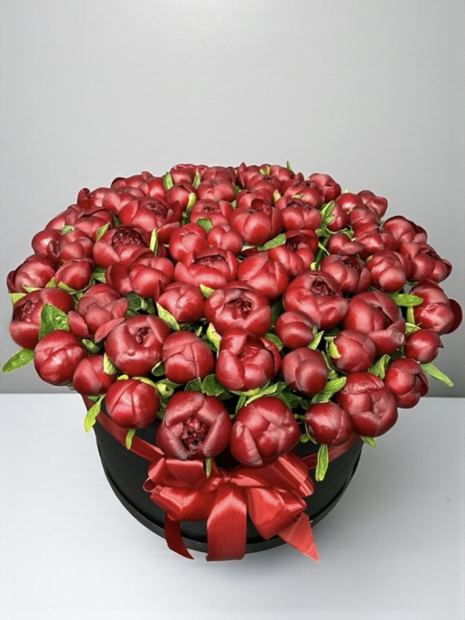 Бордовые Пионы В Коробке 101