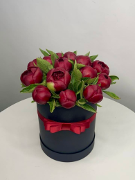 Бордовые Пионы В Коробке 15