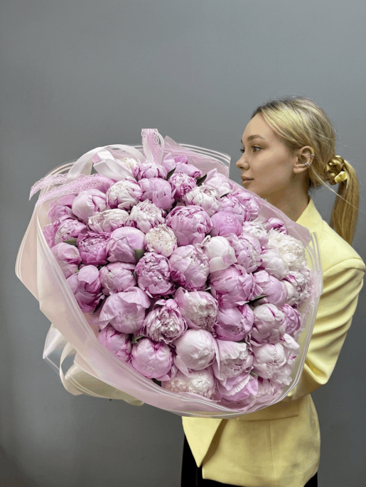 Букет из 51 Розового Пиона
