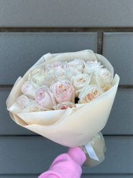 Букет из 15 Роз Вайт Охара (White O’Hara)