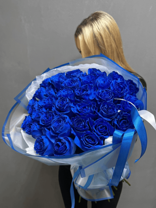 Букет из 35 Синих Роз