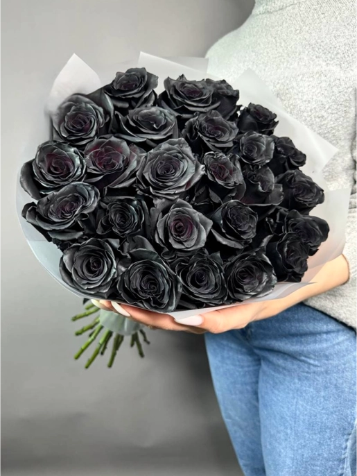 Букет из 25 Черных Роз