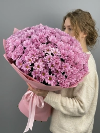 Букет из 35 розовых кустовых хризантем
