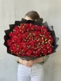 Букет из 51 красной кустовой розы