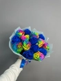 Букет из 15 Радужных и Синих Роз
